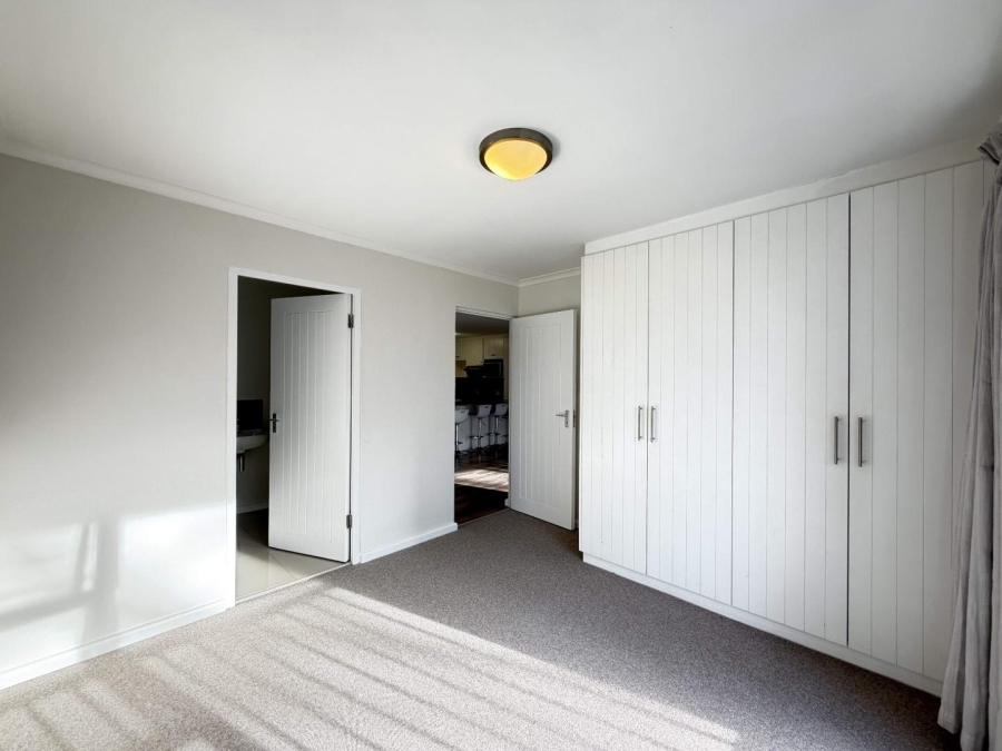 To Let 2 Bedroom Property for Rent in Claremont Upper Western Cape